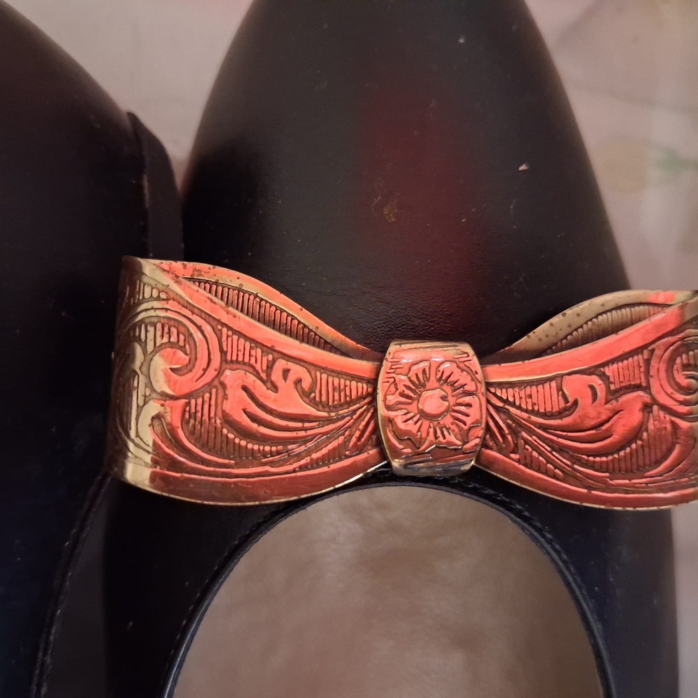 Salvatore Ferragamo Black Heels with Ornate Gold Metal Bow